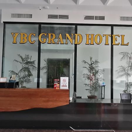 Ybc Grand Hotel Olongapo Εξωτερικό φωτογραφία