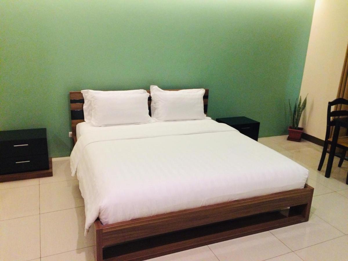 Ybc Grand Hotel Olongapo Εξωτερικό φωτογραφία