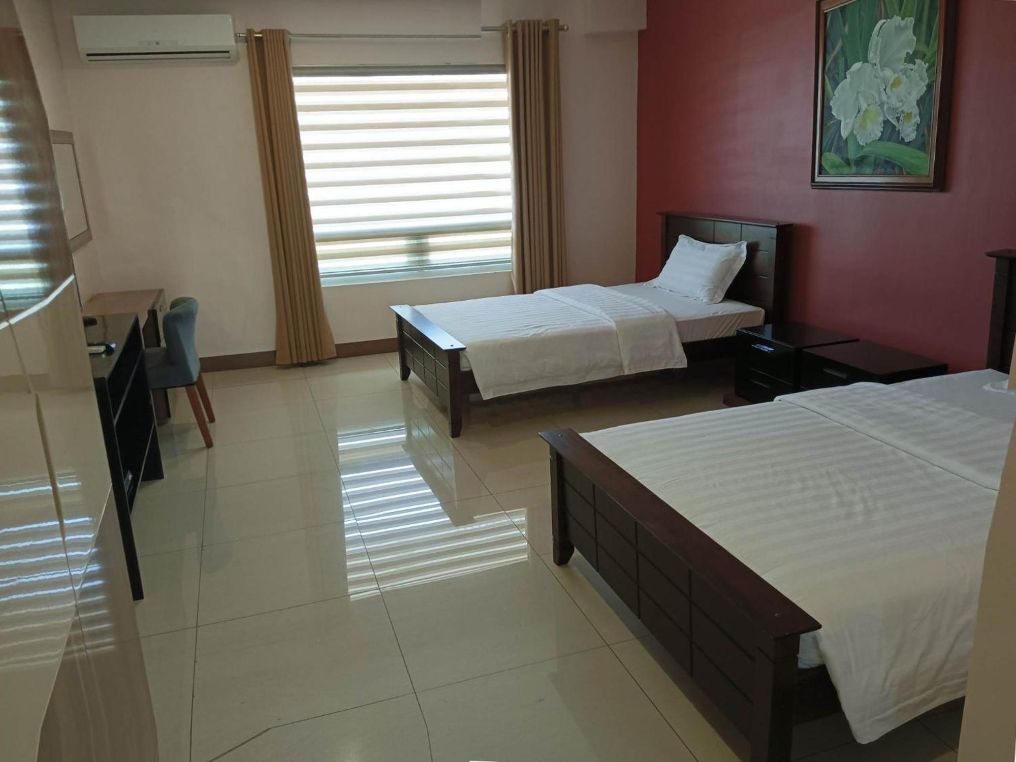 Ybc Grand Hotel Olongapo Εξωτερικό φωτογραφία