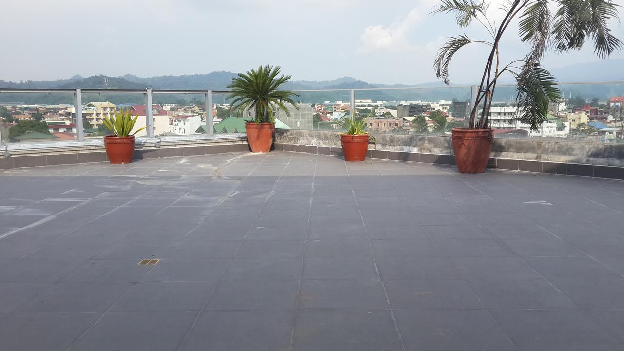 Ybc Grand Hotel Olongapo Εξωτερικό φωτογραφία