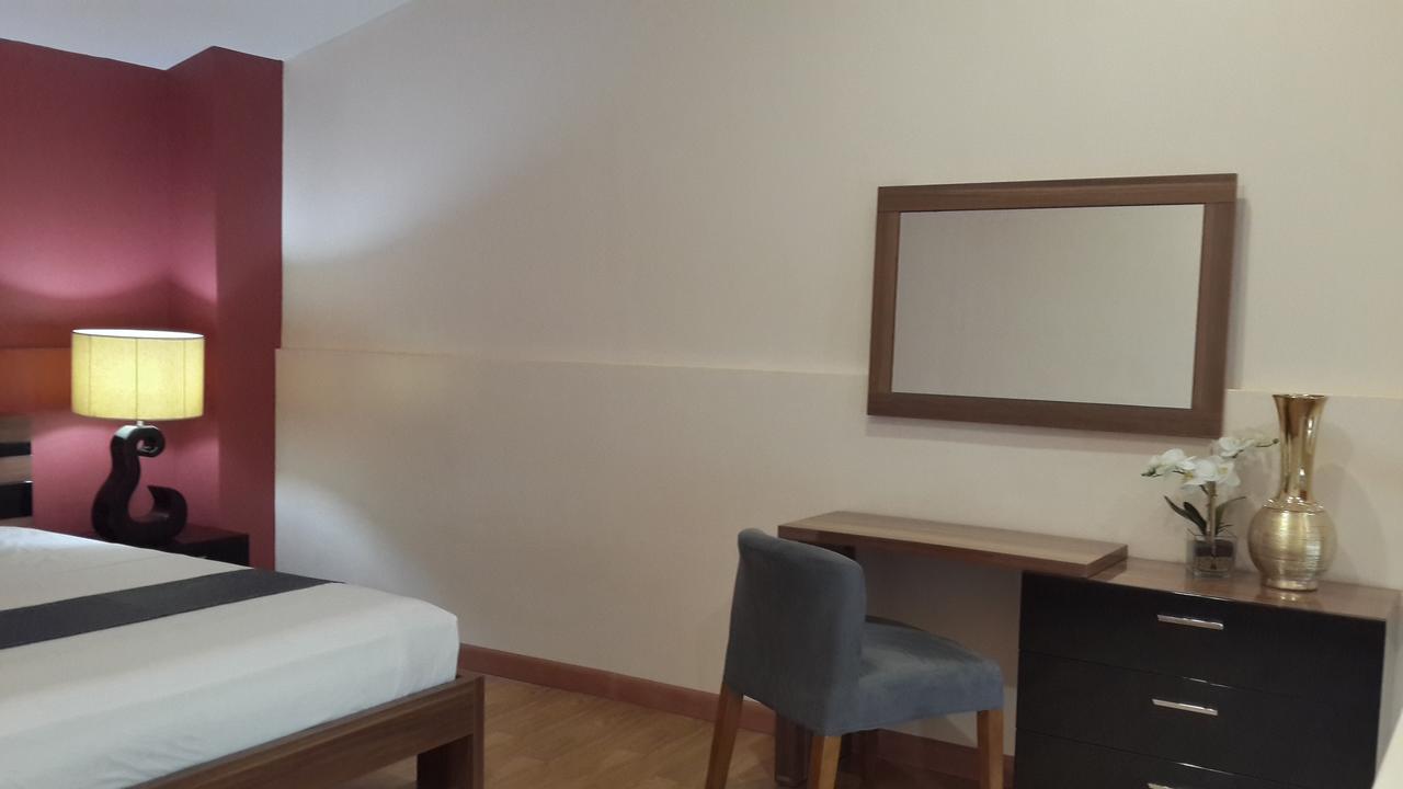 Ybc Grand Hotel Olongapo Εξωτερικό φωτογραφία